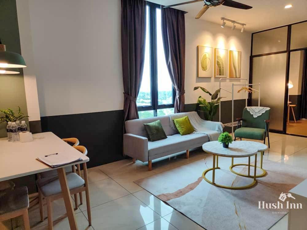 Hush Inn At Itcc Manhattan Suites Кота-Кинабалу Экстерьер фото